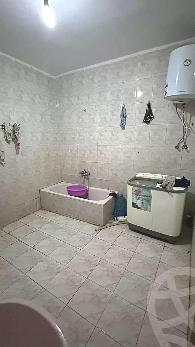 https://aqarmap.com.eg/ar/listing/7082890-for-sale-cairo-faisal-kafr-tohormos-queen-nazli-st