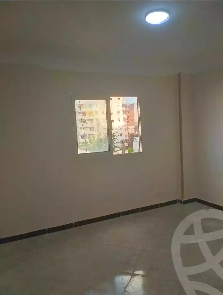 https://aqarmap.com.eg/ar/listing/7083285-for-sale-alexandria-al-agamy-el-hanouvel-radwan-st