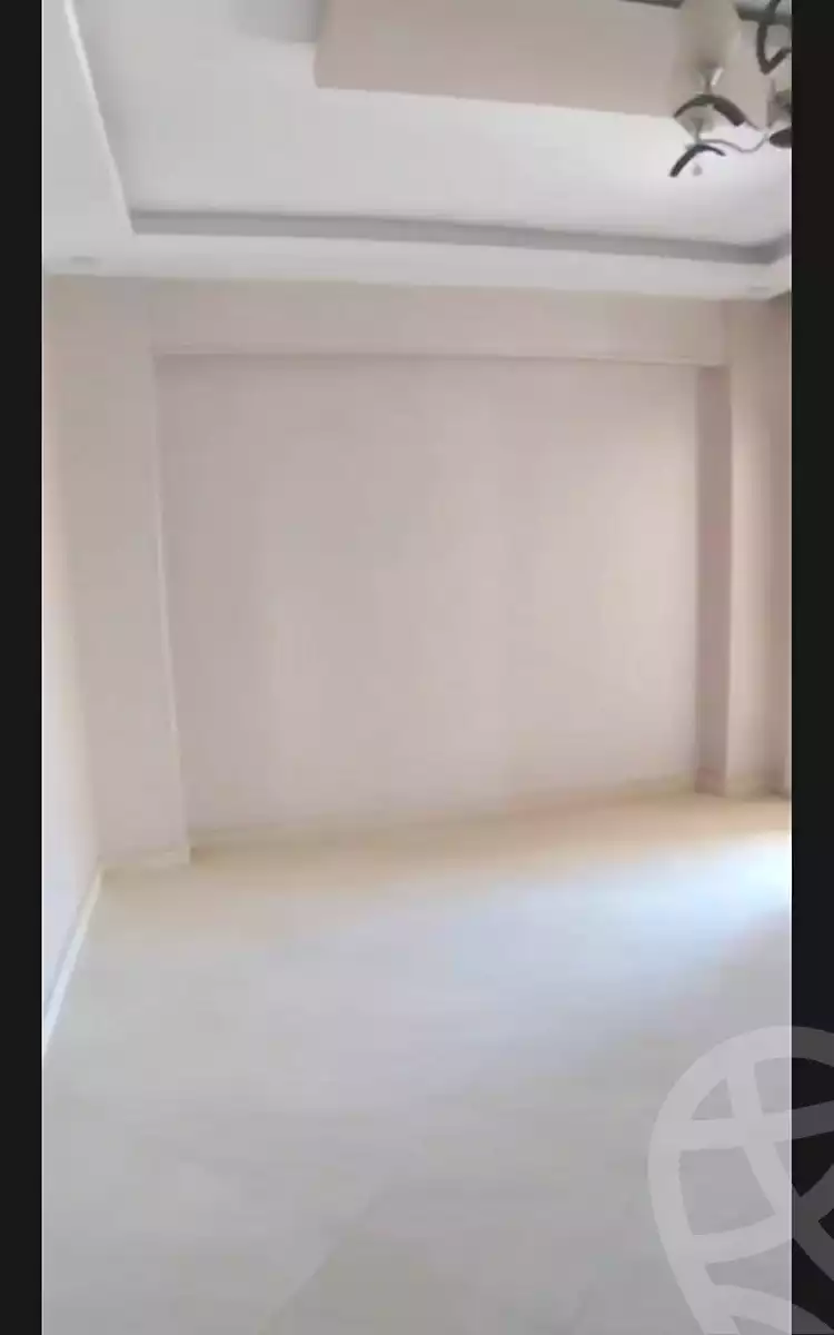 https://aqarmap.com.eg/ar/listing/7083411-for-sale-cairo-new-cairo-south-investors-al-gezira-st
