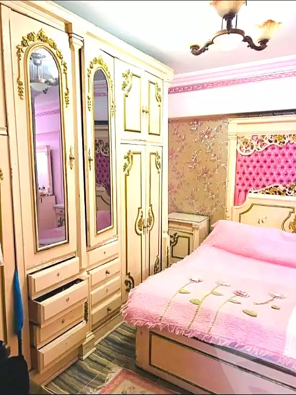 https://aqarmap.com.eg/ar/listing/7083447-for-sale-alexandria-camp-cesar