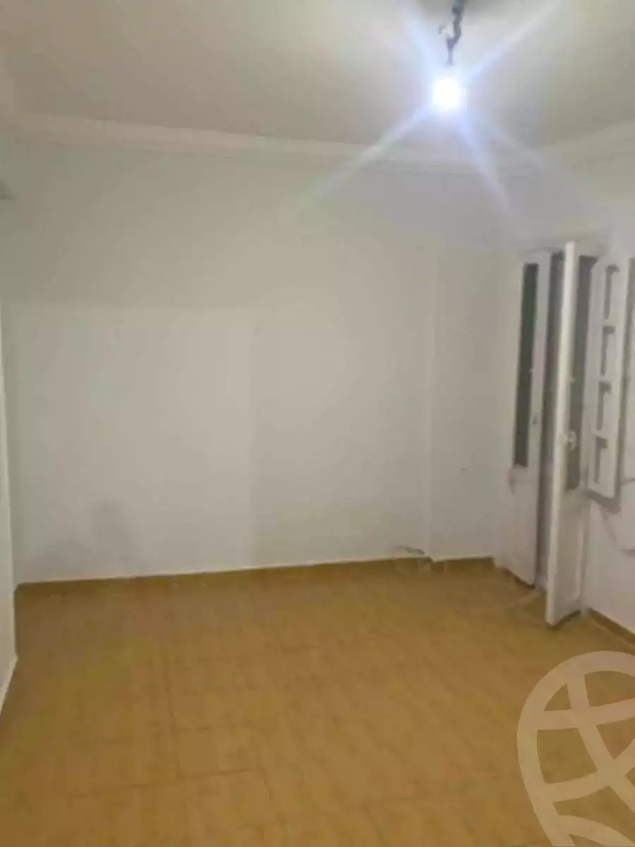 https://aqarmap.com.eg/ar/listing/7083486-for-rent-alexandria-bahray-el-anfoshy-al-gomrok-al-kadem-st