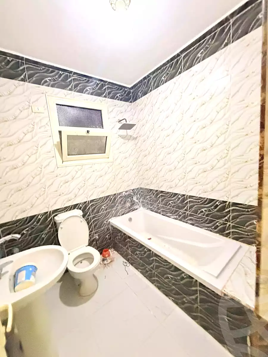 https://aqarmap.com.eg/en/listing/7083696-for-rent-cairo-elnozha-Streettt-27