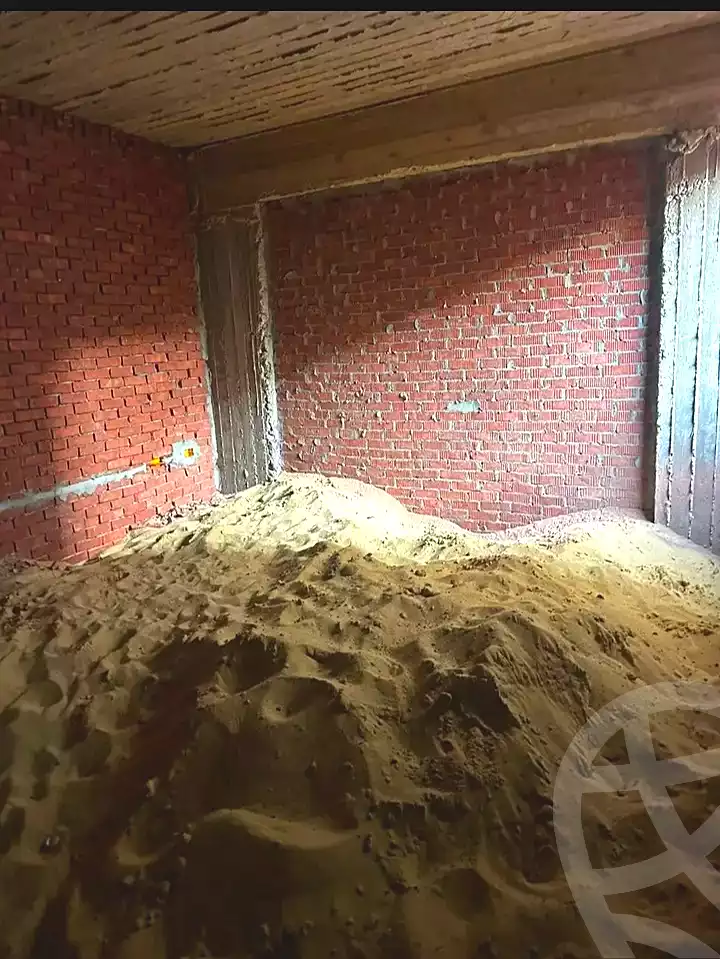 https://aqarmap.com.eg/ar/listing/7083713-for-sale-alexandria-al-agamy-lbytsh
