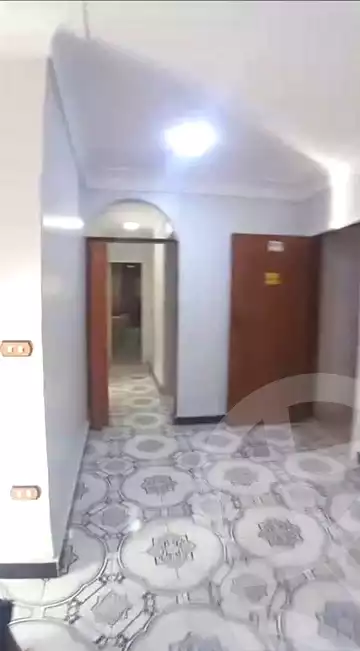 https://aqarmap.com.eg/ar/listing/7084108-for-rent-alexandria-el-mandara-shr-mlk-hfny