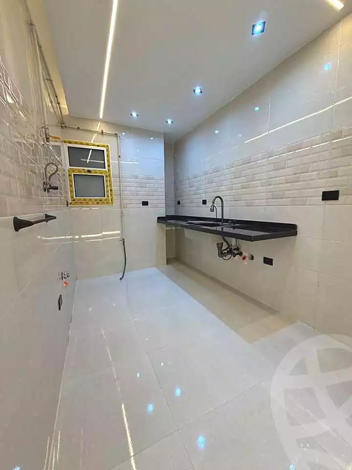 https://aqarmap.com.eg/en/listing/7084630-for-sale-alexandria-el-asafra-shr-45