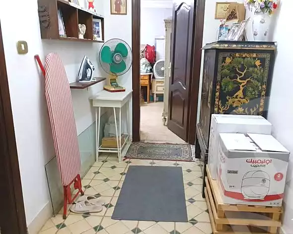 https://aqarmap.com.eg/ar/listing/7084863-for-sale-alexandria-moharram-bey-al-mahkama-st