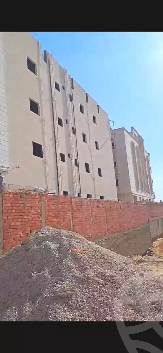 https://aqarmap.com.eg/ar/listing/7084871-for-sale-cairo-new-cairo-bait-el-watan-sixth-neighborhood
