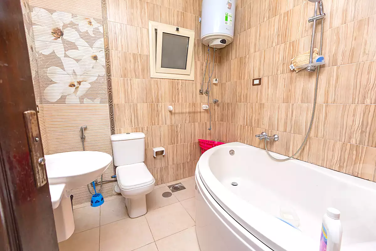 https://aqarmap.com.eg/ar/listing/7084875-for-sale-alexandria-glim-rasmi-basha-st