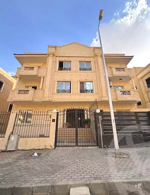 https://aqarmap.com.eg/en/listing/7085048-for-sale-cairo-new-cairo-el-kornfol-el-kornfol-1