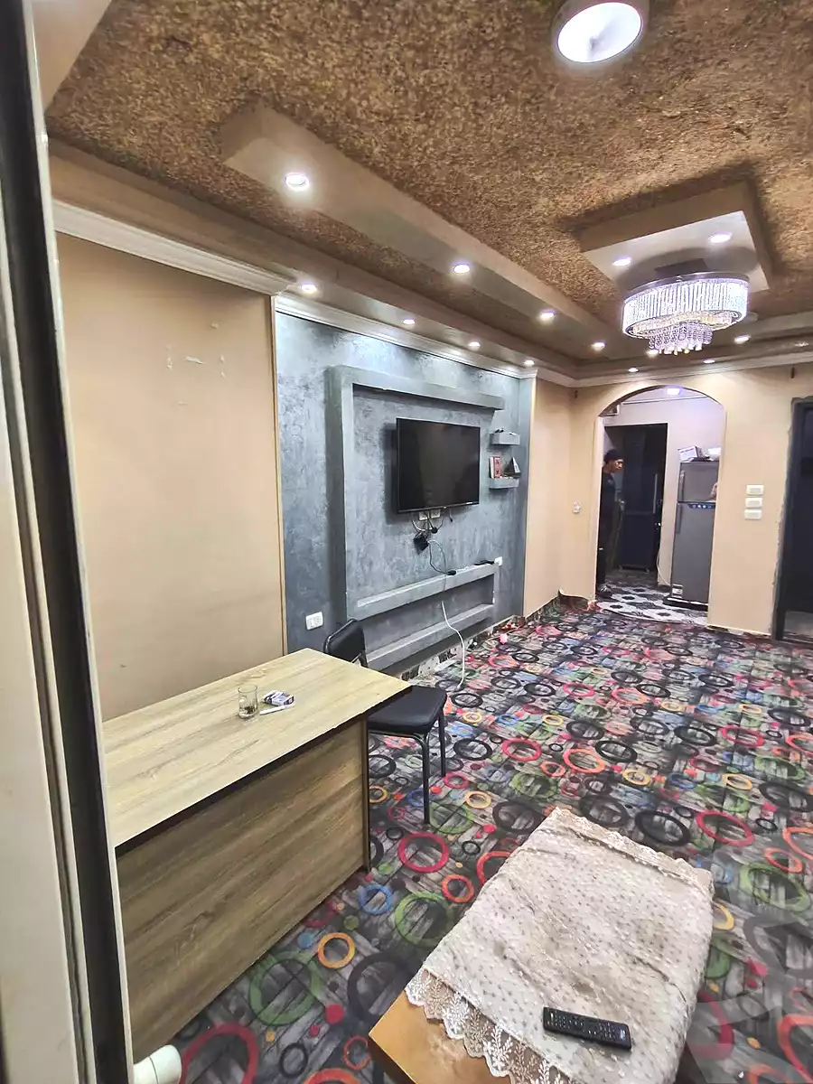 https://aqarmap.com.eg/en/listing/7085085-for-sale-cairo-helwan-hadayek-helwan-nile-corniche-st