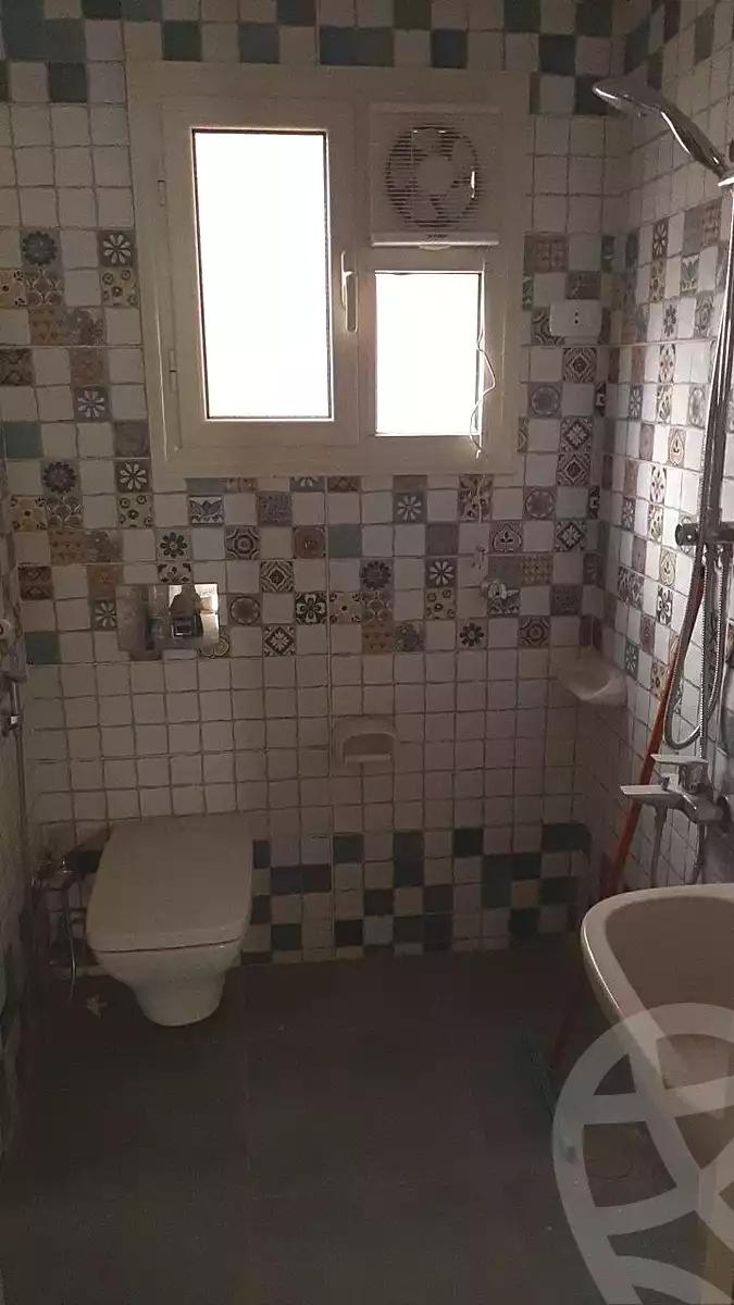 https://aqarmap.com.eg/ar/listing/7085151-for-sale-cairo-al-oubour-compounds-kmbwnd-zhr-l-bwr