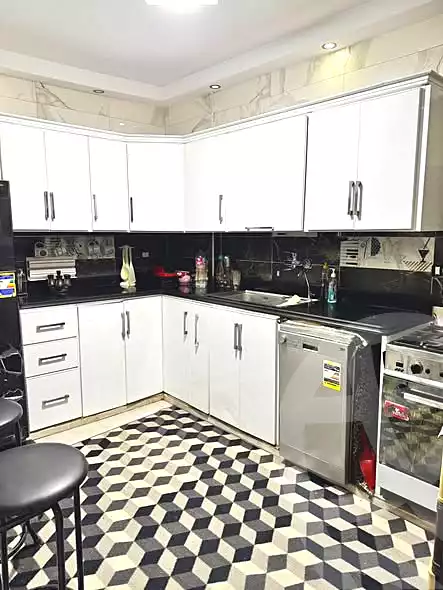 https://aqarmap.com.eg/ar/listing/7085168-for-sale-alexandria-al-agamy-lbytsh-bianchiii