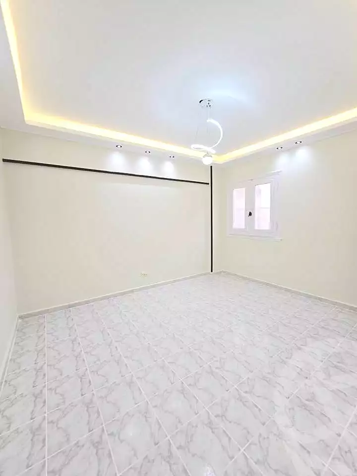 https://aqarmap.com.eg/ar/listing/7085257-for-sale-alexandria-al-agamy-shataa-el-nakheel