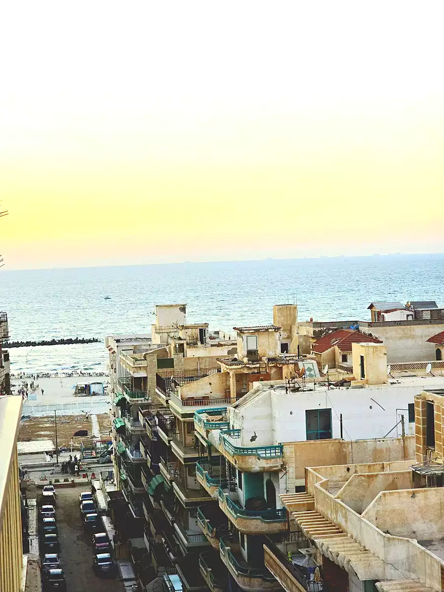 https://aqarmap.com.eg/ar/listing/7085274-for-sale-alexandria-al-agamy-shataa-el-nakheel