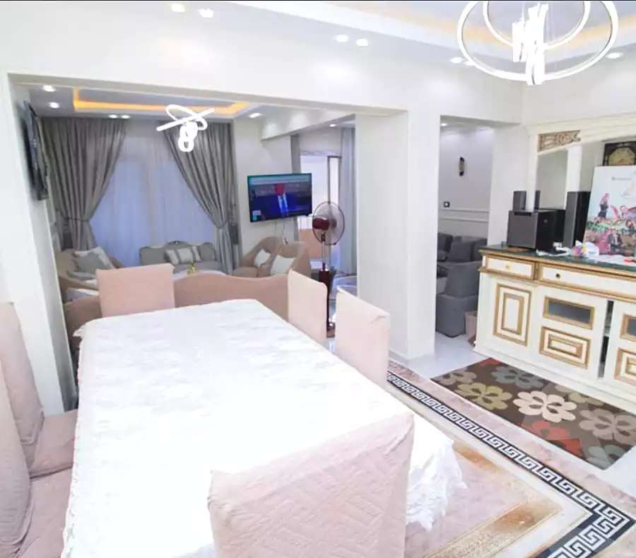 https://aqarmap.com.eg/ar/listing/7085443-for-sale-alexandria-el-saraya