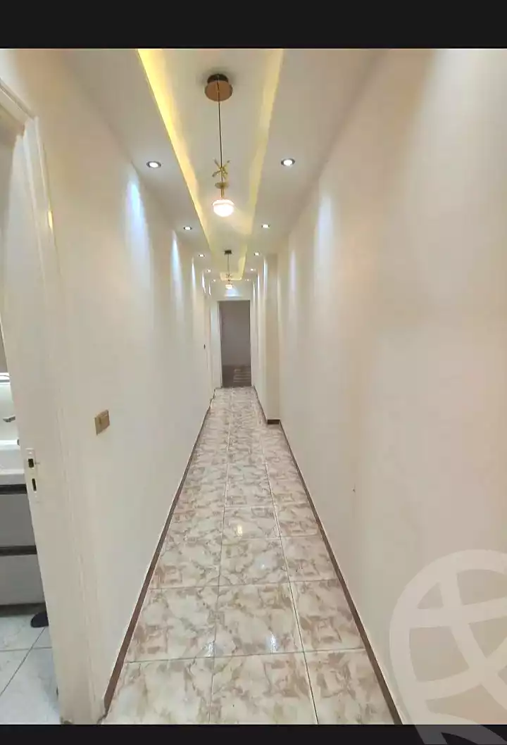 https://aqarmap.com.eg/ar/listing/7085484-for-sale-alexandria-miami-el-sebaey-st