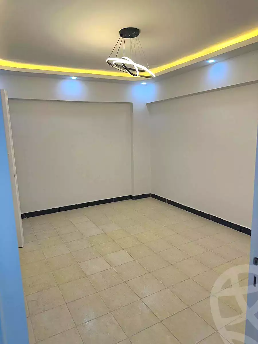 https://aqarmap.com.eg/en/listing/7085669-for-sale-alexandria-al-agamy-el-hanouvel-radwan-st