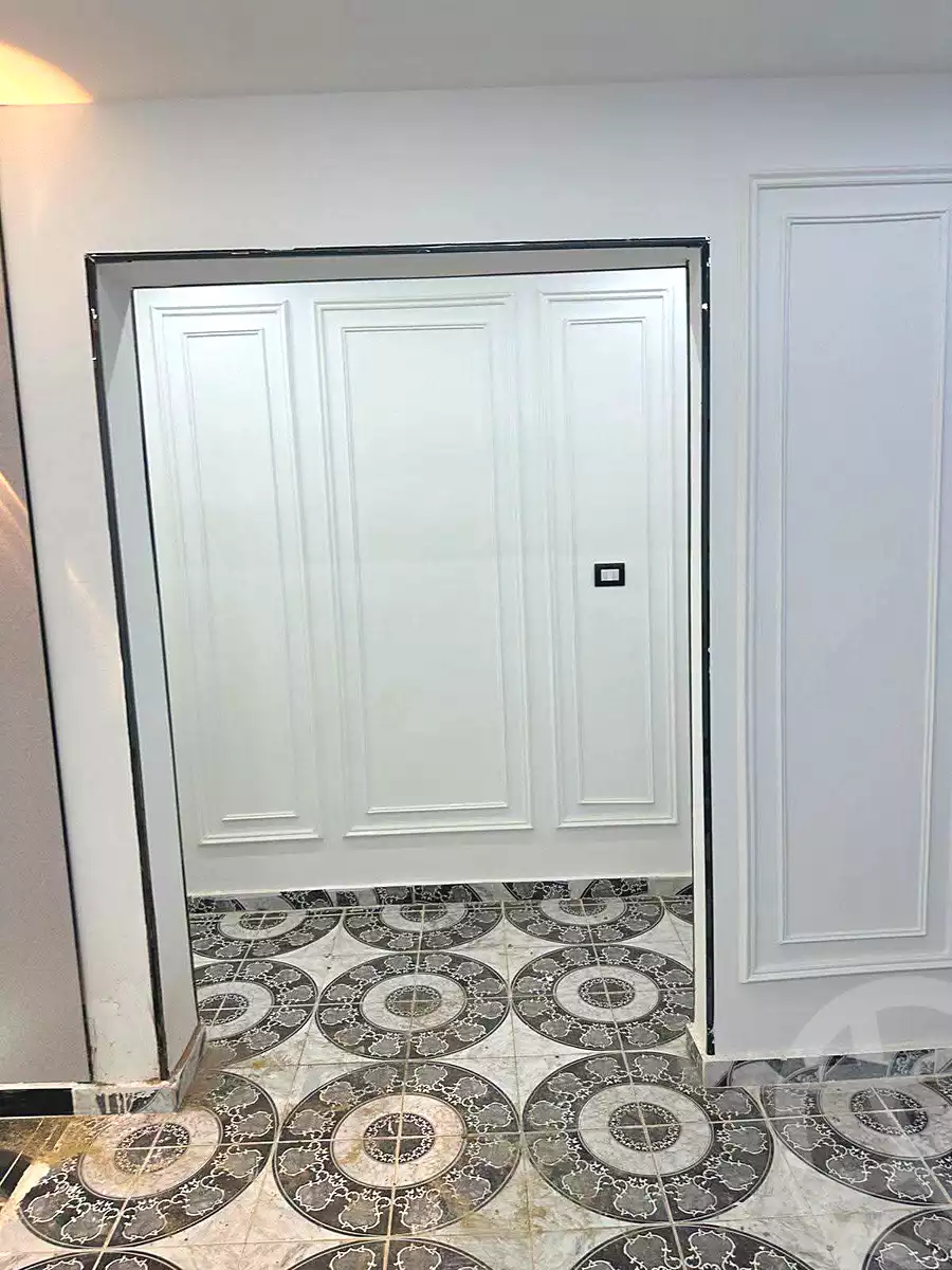 https://aqarmap.com.eg/en/listing/7085669-for-sale-alexandria-al-agamy-el-hanouvel-radwan-st