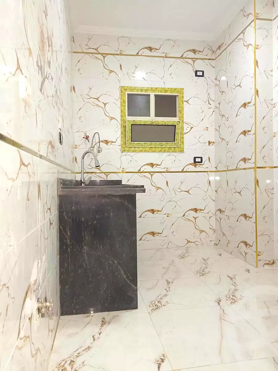 https://aqarmap.com.eg/en/listing/7085862-for-sale-cairo-helwan-hadayek-helwan-nile-corniche-st