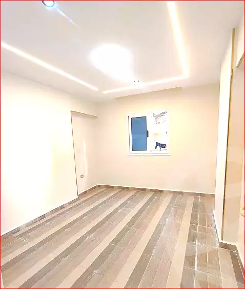 https://aqarmap.com.eg/ar/listing/7085920-for-sale-alexandria-sydy-bshr-sydy-bshr-bhry-shr-khld-bn-lwlyd