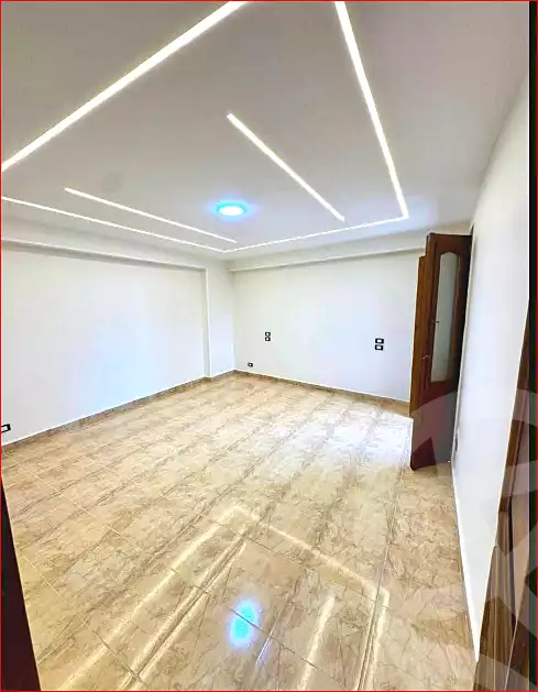 https://aqarmap.com.eg/ar/listing/7085955-for-sale-alexandria-sydy-bshr-sydy-bshr-bhry-shr-mhmwd-l-yswy