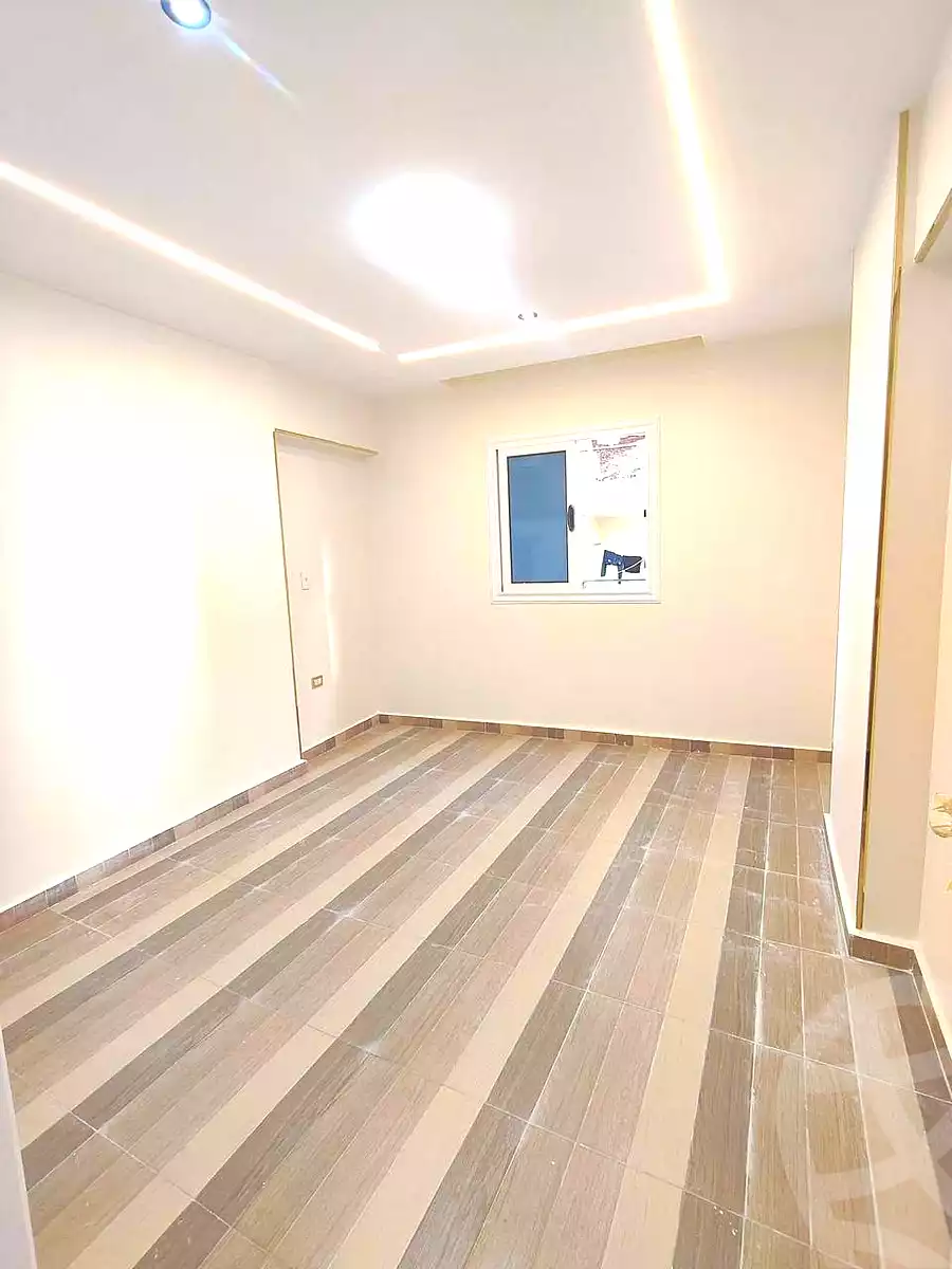 https://aqarmap.com.eg/ar/listing/7086173-for-sale-alexandria-miami-khld-bn-lwlyd
