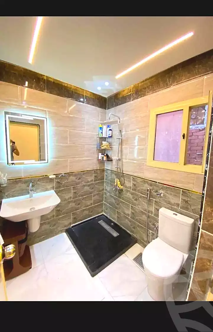 https://aqarmap.com.eg/ar/listing/7086213-for-sale-alexandria-al-agamy-lbytsh-qased-kareem-st