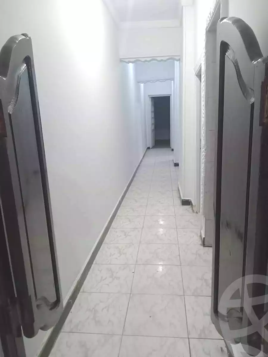 https://aqarmap.com.eg/ar/listing/7086235-for-rent-alexandria-el-asafra-shr-mlk-hfny