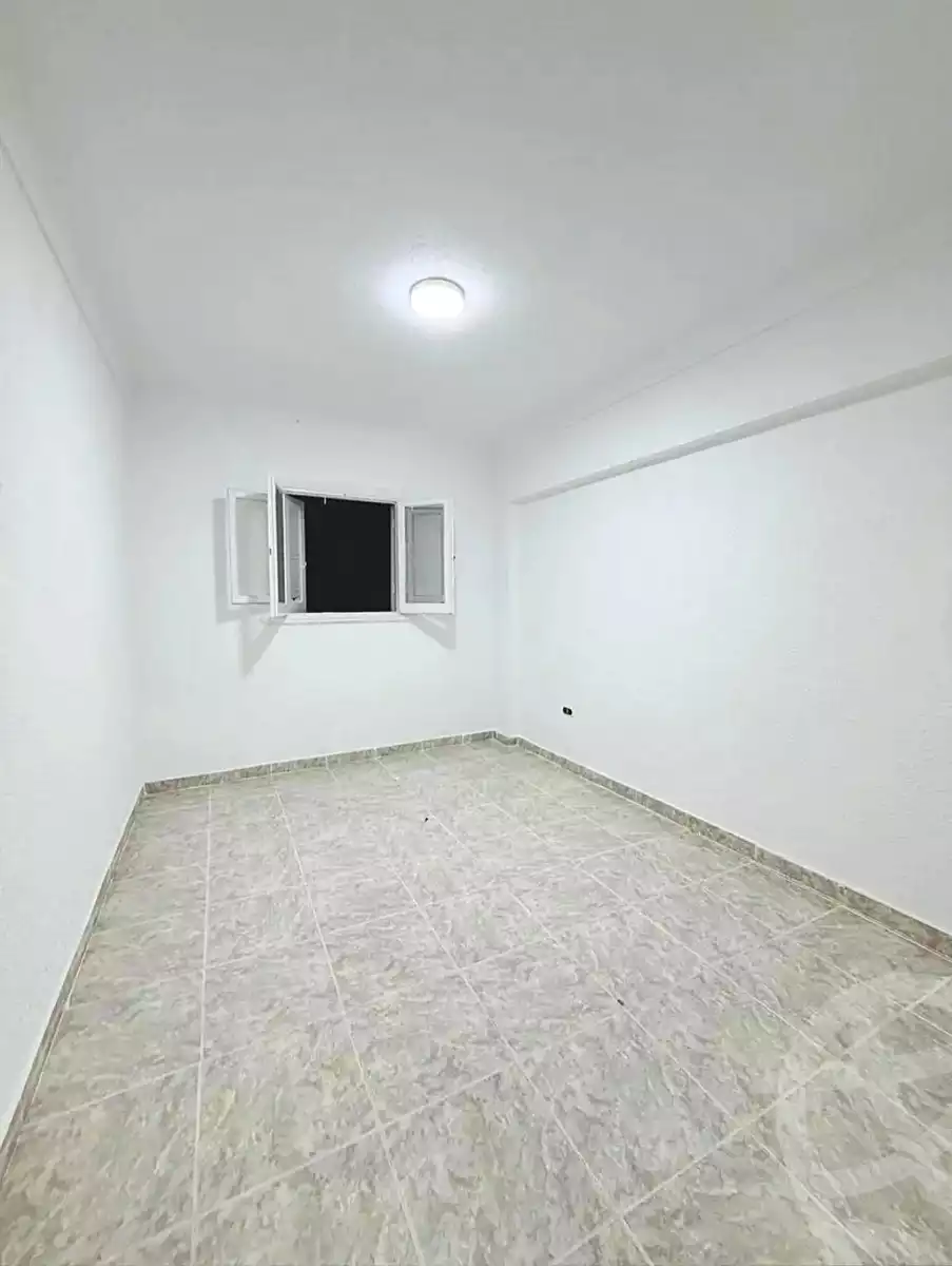 https://aqarmap.com.eg/ar/listing/7086244-for-sale-alexandria-al-agamy-shataa-el-nakheel
