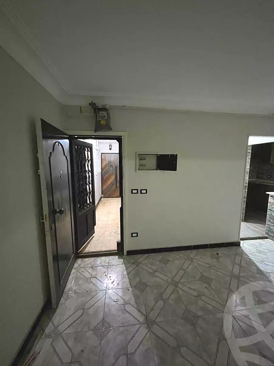 https://aqarmap.com.eg/ar/listing/7086269-for-sale-cairo-ain-shams-ain-shams-el-sharkia-el-eshrein-stt