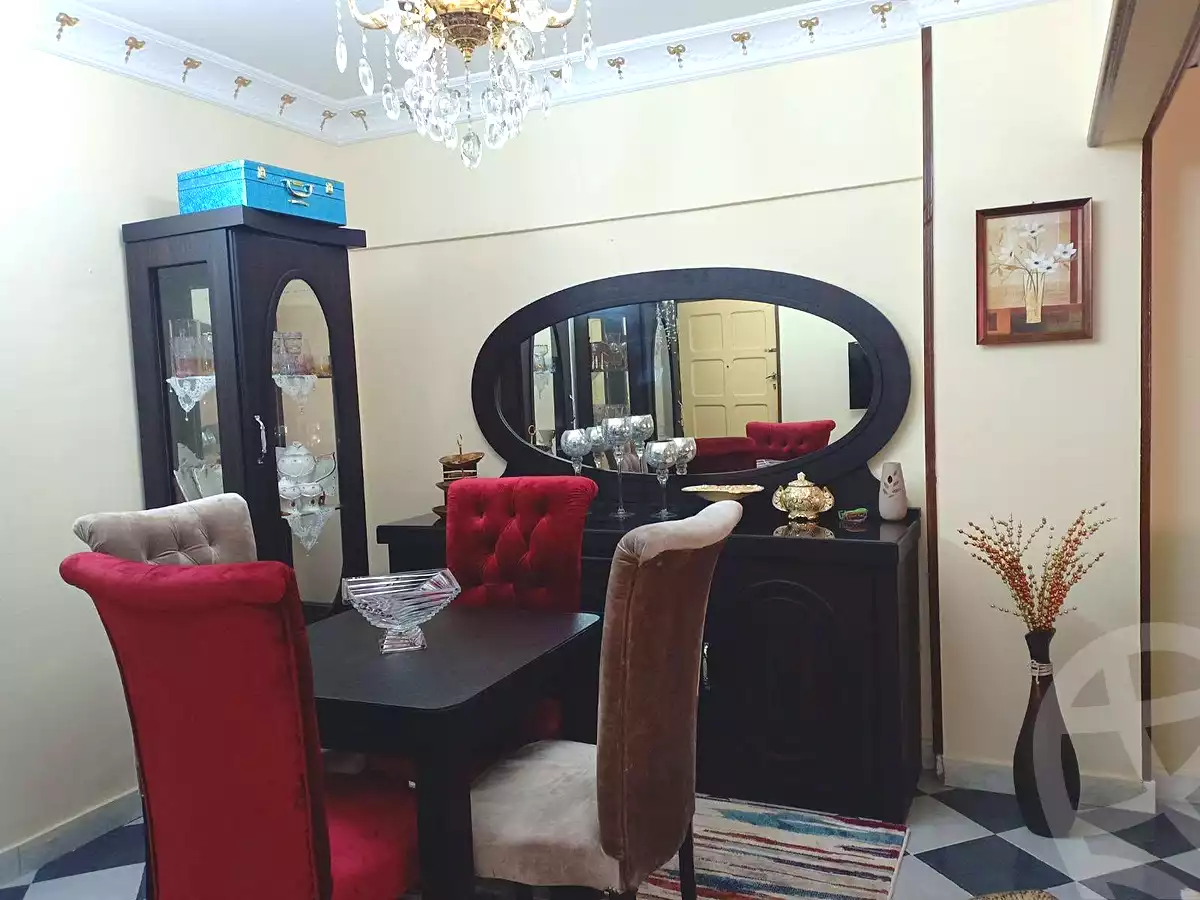 https://aqarmap.com.eg/en/listing/7086238-for-sale-cairo-helwan-helwan-el-sharkeya-mostafa-safwat-st