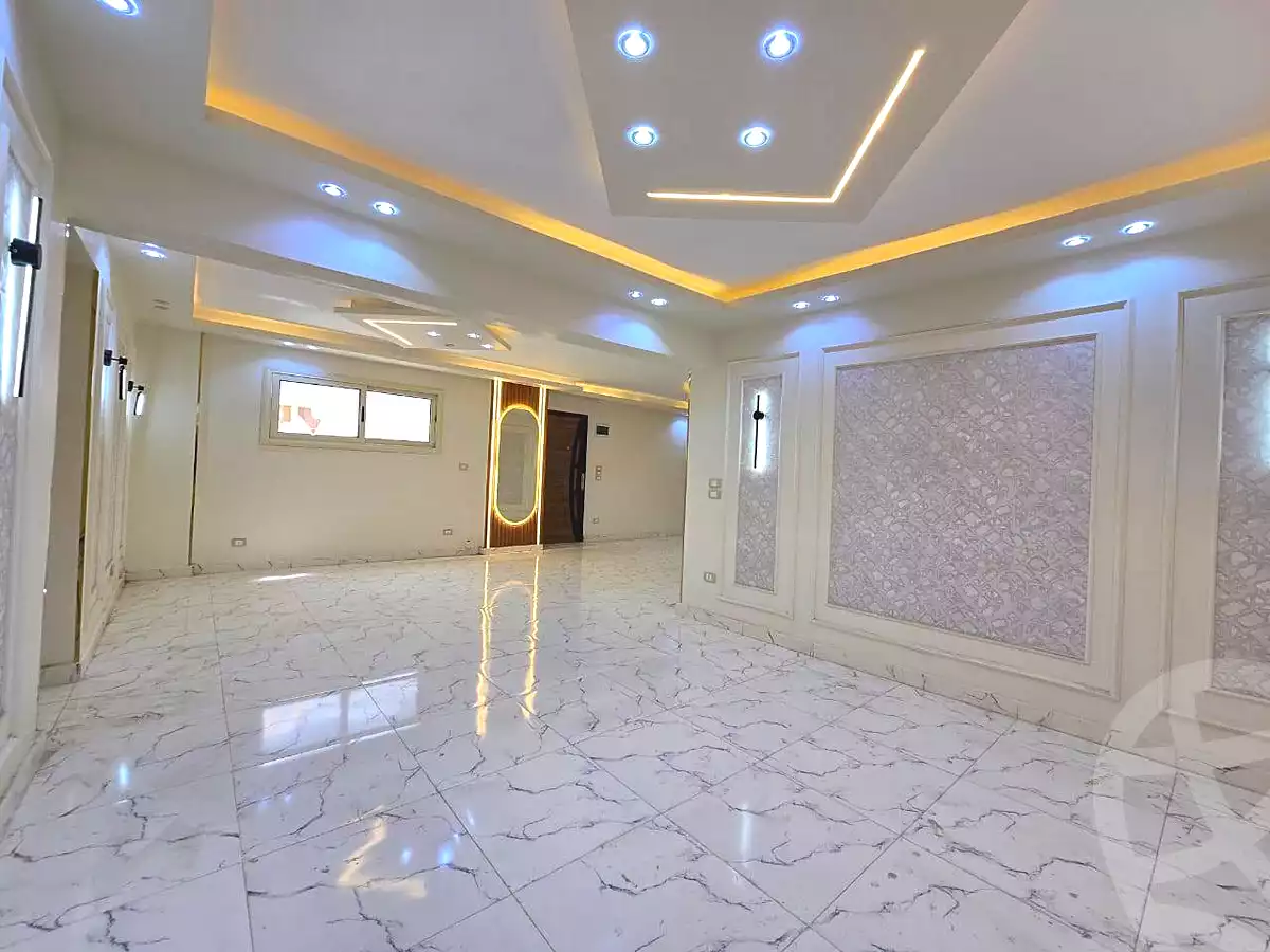 https://aqarmap.com.eg/ar/listing/7086582-for-sale-alexandria-miami-el-gaish-rd-st