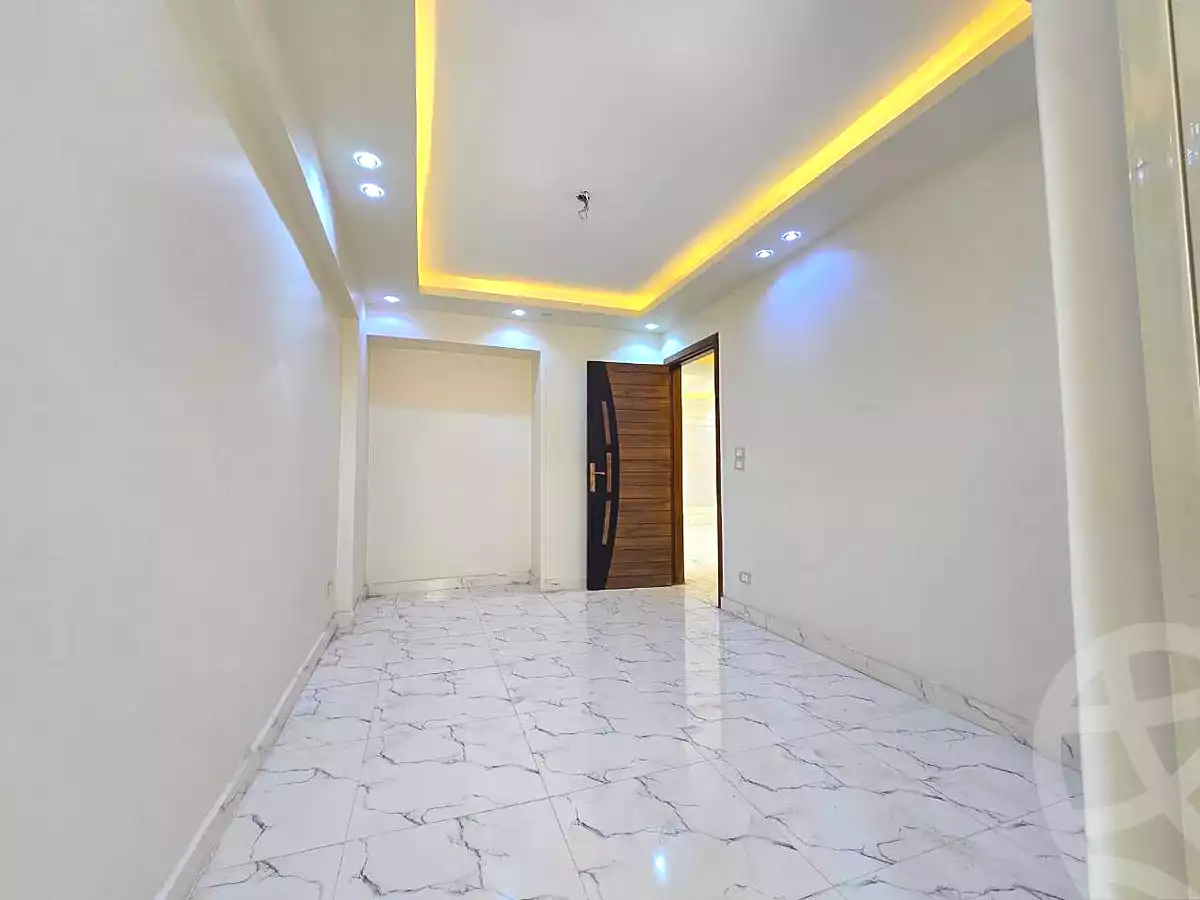 https://aqarmap.com.eg/ar/listing/7086582-for-sale-alexandria-miami-el-gaish-rd-st