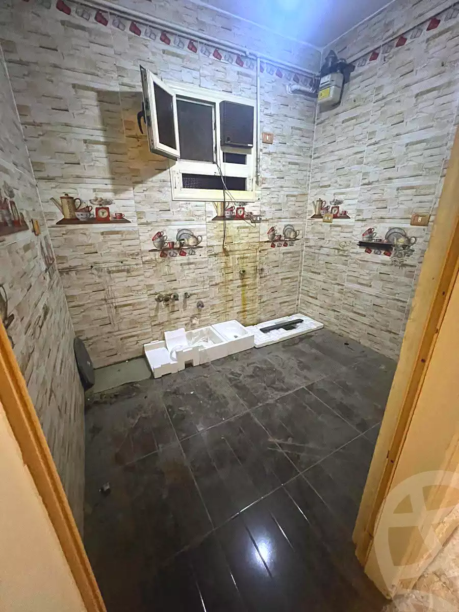 https://aqarmap.com.eg/ar/listing/7086770-for-sale-cairo-helwan-mahmoud-khater-st