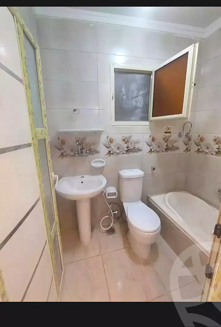 https://aqarmap.com.eg/en/listing/7086801-for-sale-alexandria-miami-mahmoud-el-isawy-st