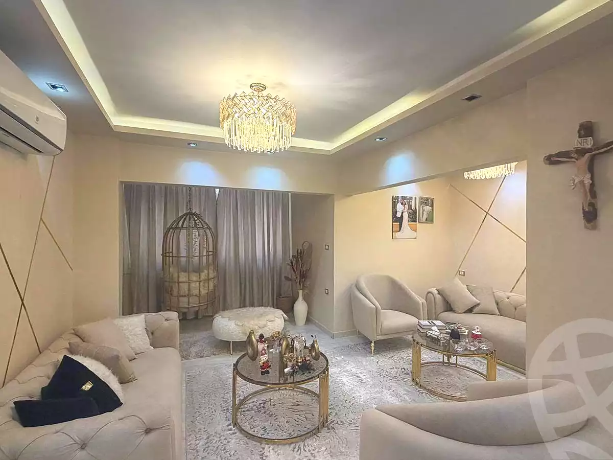 https://aqarmap.com.eg/ar/listing/7086944-for-sale-cairo-heliopolis-heliopolis-square