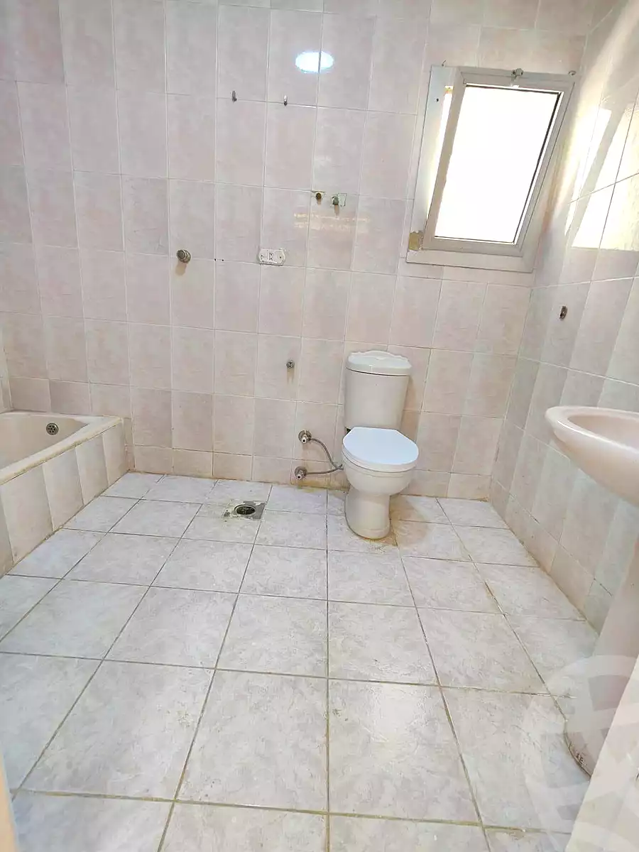 https://aqarmap.com.eg/ar/listing/7087004-for-sale-alexandria-al-agamy-shataa-el-nakheel
