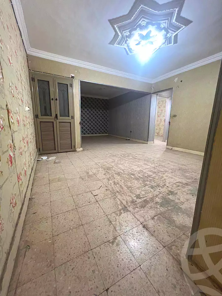 https://aqarmap.com.eg/ar/listing/7087030-for-sale-cairo-helwan-mahmoud-khater-st