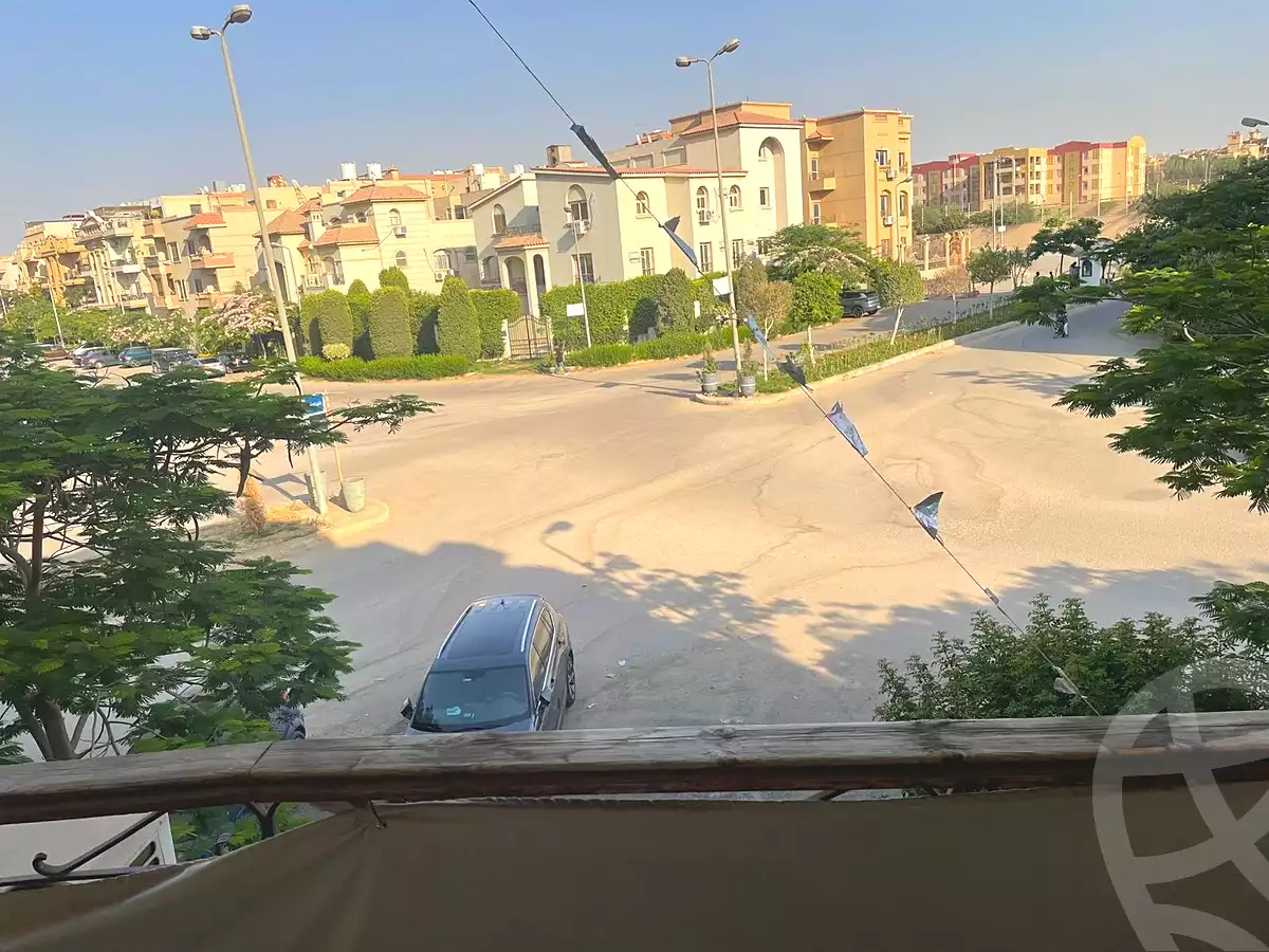 https://aqarmap.com.eg/ar/listing/7087745-for-sale-cairo-new-cairo-ganob-el-akadamiya-south-academy-b-taha-hussein-st