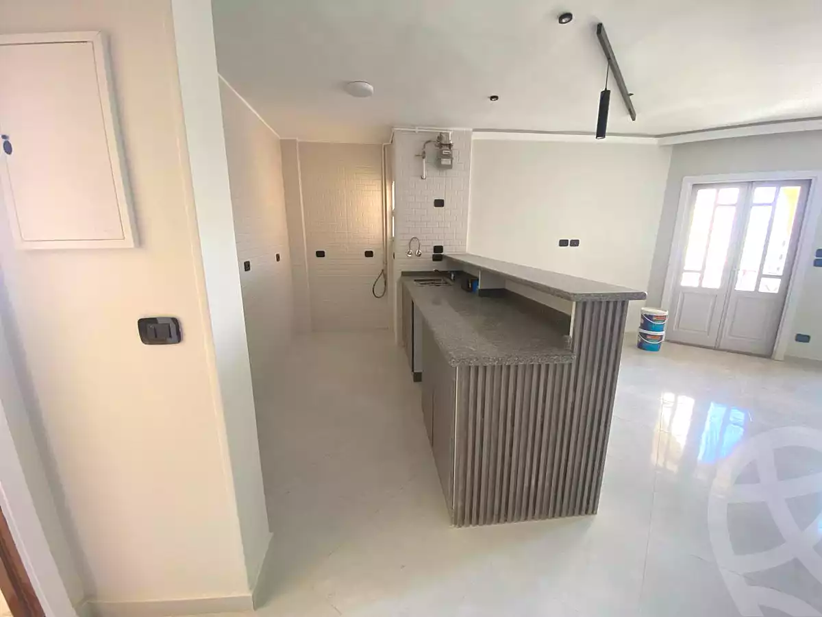 https://aqarmap.com.eg/ar/listing/7087825-for-rent-cairo-new-cairo-lrhb-city-phase-5-ibn-al-nafees-st