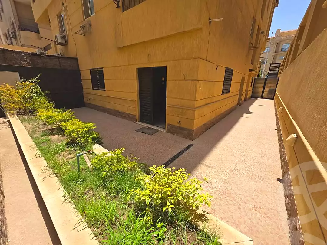 https://aqarmap.com.eg/ar/listing/7021915-for-rent-cairo-new-cairo-el-yassamin-el-yasmeen-6