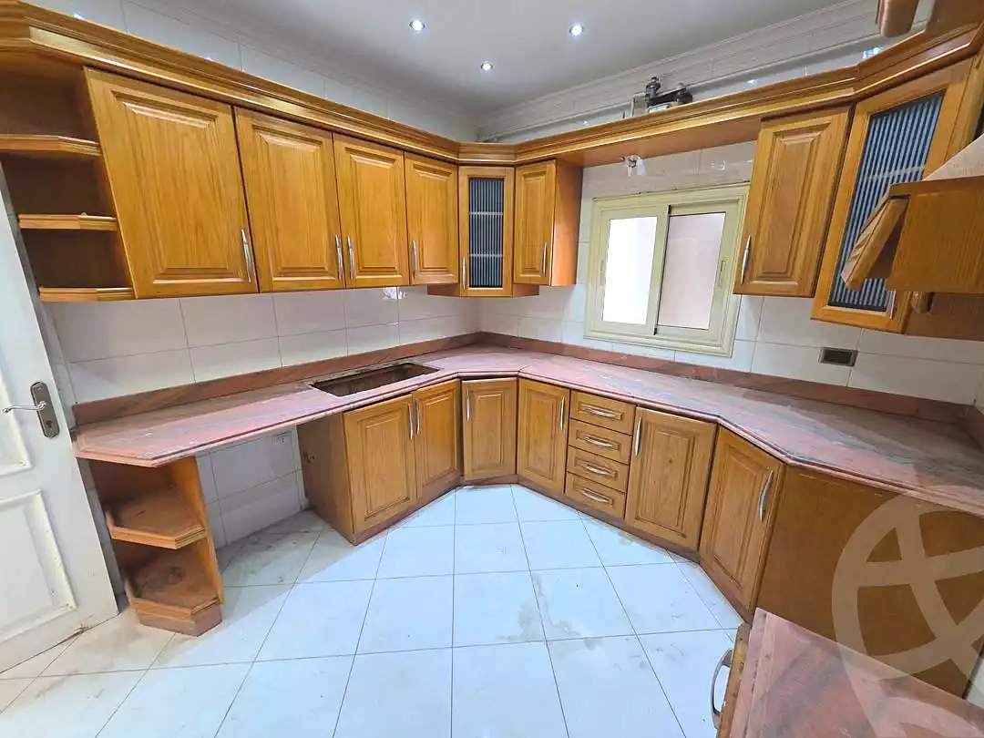 https://aqarmap.com.eg/ar/listing/7087950-for-sale-cairo-new-cairo-el-yassamin-el-yasmeen-7-el-shaikh-hassan-mamoun-st