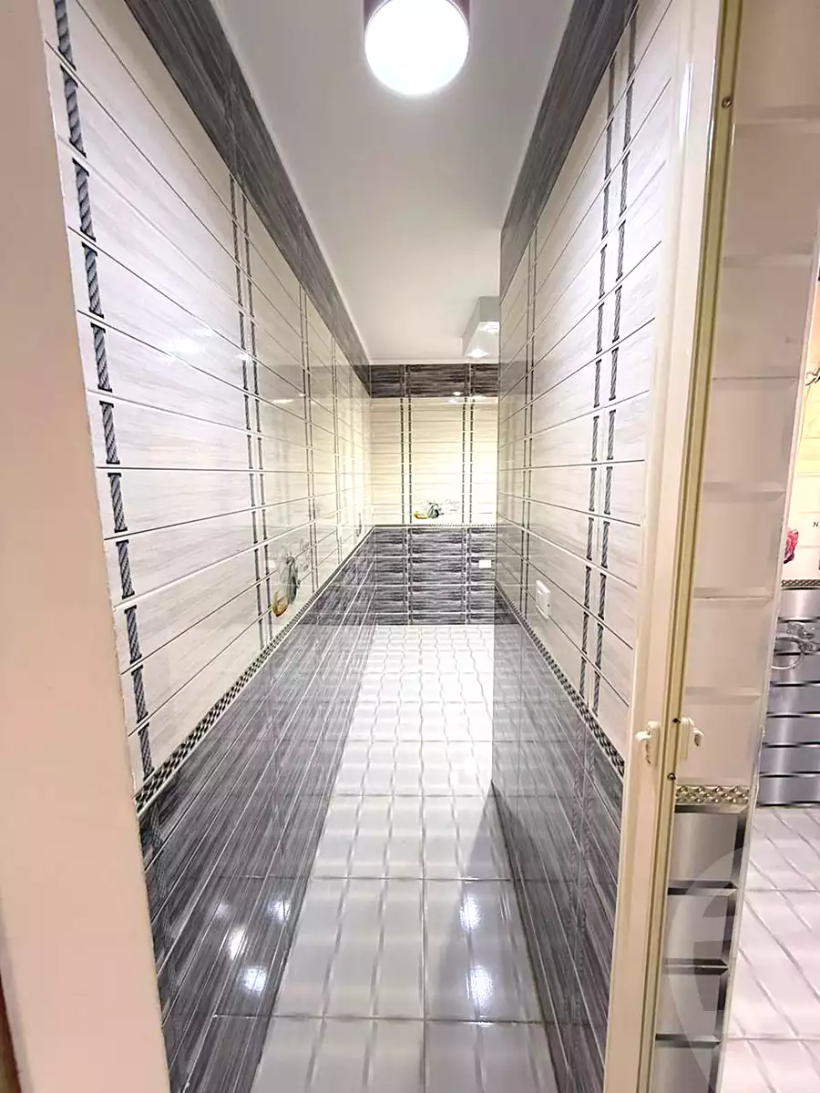 https://aqarmap.com.eg/ar/listing/7087957-for-sale-cairo-helwan-helwan-el-sharkeya-el-maraghi-st