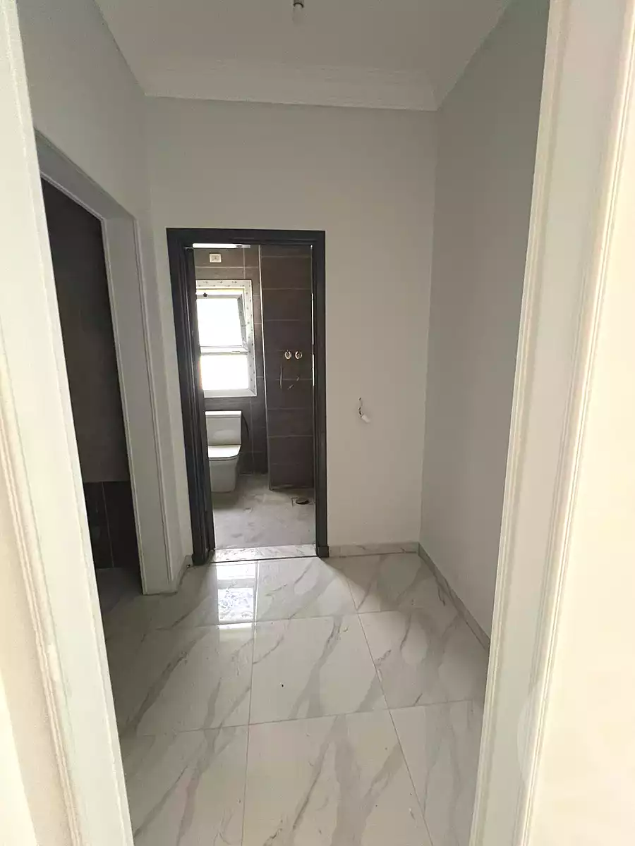 https://aqarmap.com.eg/en/listing/7088021-for-sale-cairo-new-cairo-compounds-hyde-park-park-corner-hyde-park