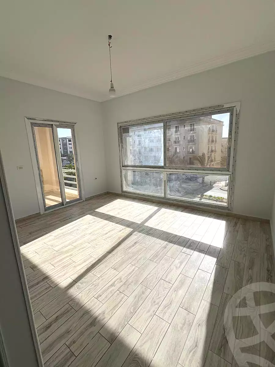 https://aqarmap.com.eg/en/listing/7088021-for-sale-cairo-new-cairo-compounds-hyde-park-park-corner-hyde-park