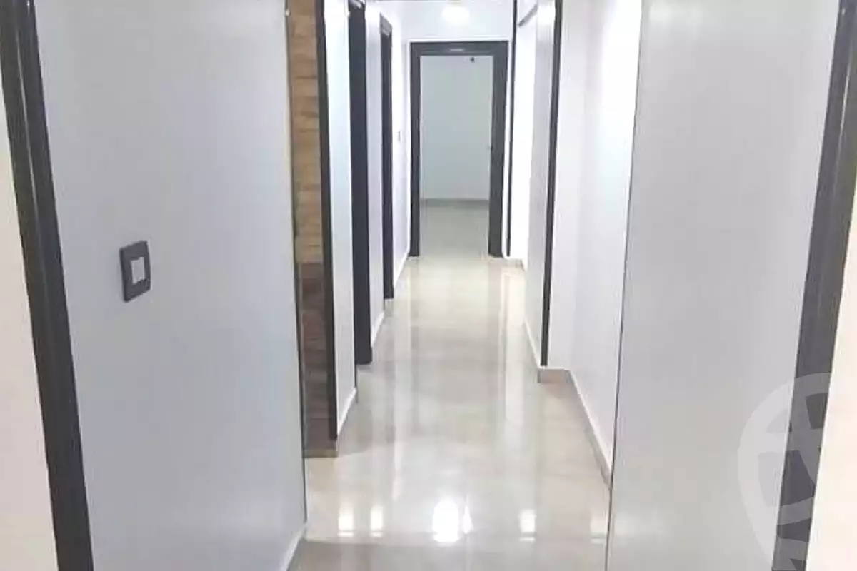 https://aqarmap.com.eg/ar/listing/7088297-for-sale-alexandria-miami-shr-jml-bd-lnsr