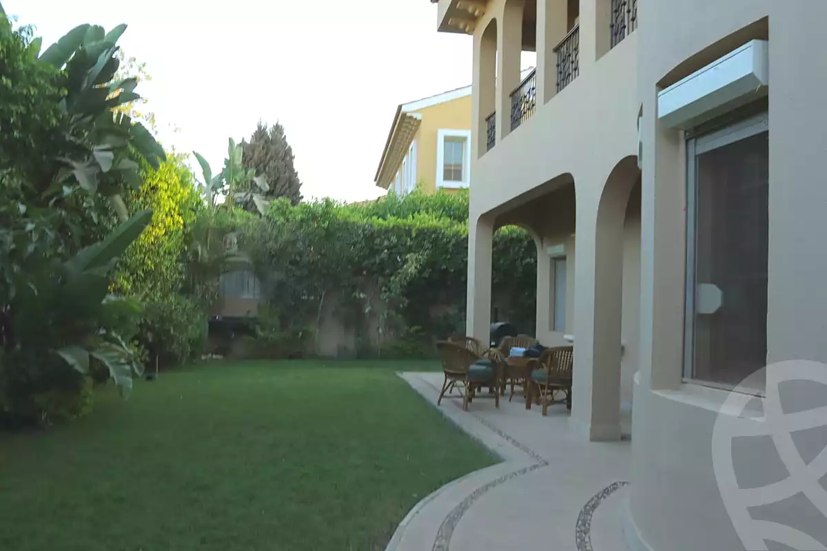 https://aqarmap.com.eg/ar/listing/7088318-for-sale-cairo-new-cairo-compounds-hyde-park-centre-ville-hyde-park