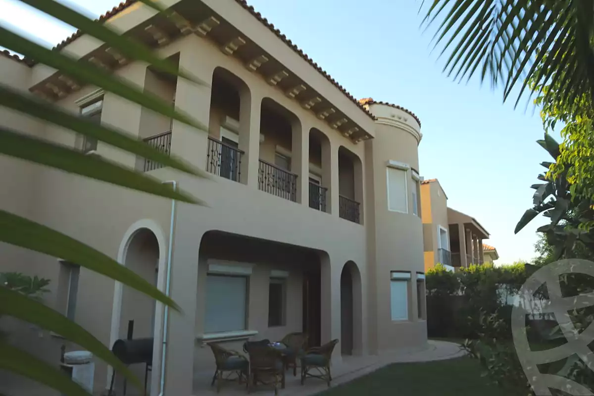 https://aqarmap.com.eg/ar/listing/7088318-for-sale-cairo-new-cairo-compounds-hyde-park-centre-ville-hyde-park