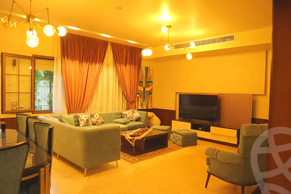 https://aqarmap.com.eg/ar/listing/7088318-for-sale-cairo-new-cairo-compounds-hyde-park-centre-ville-hyde-park