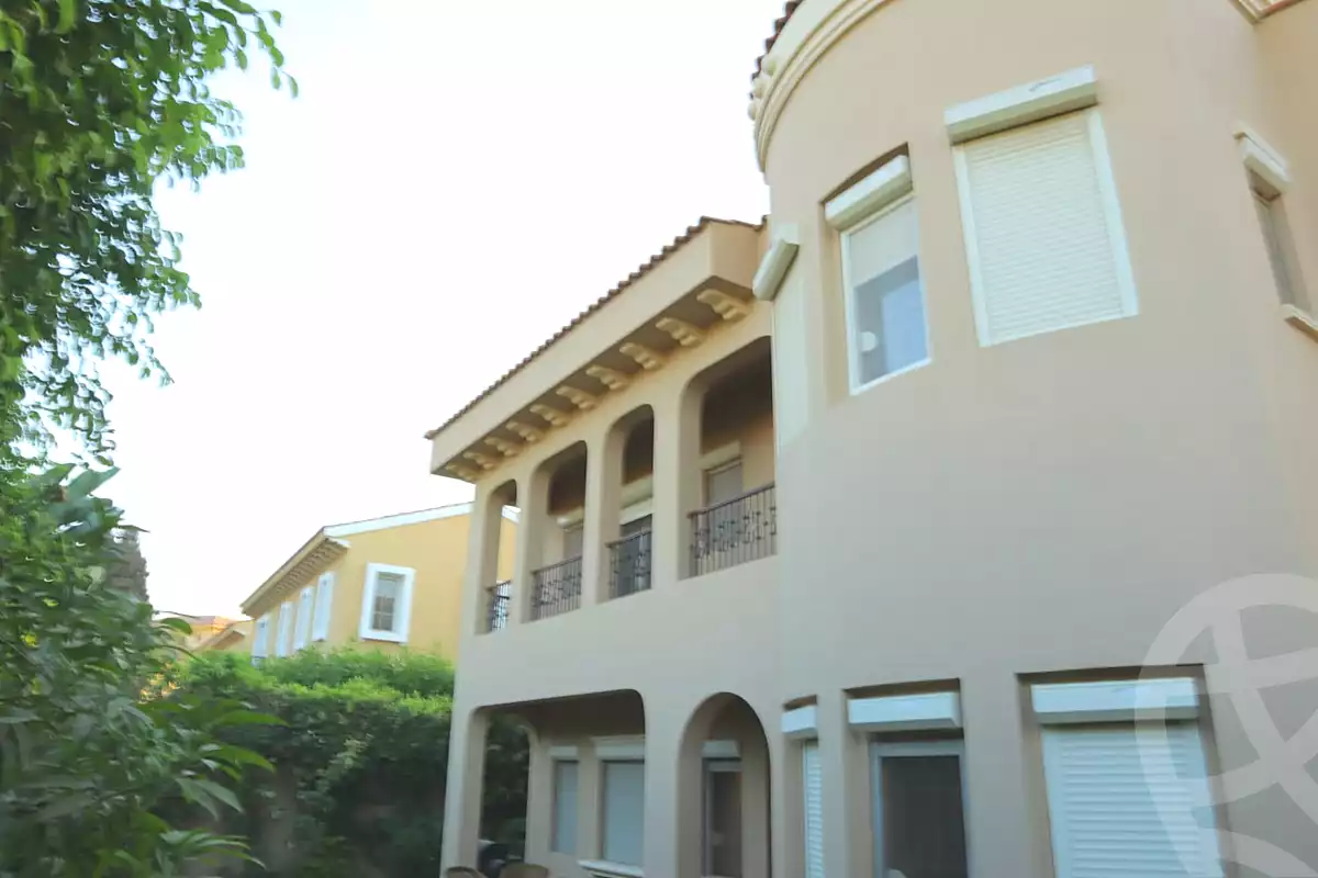 https://aqarmap.com.eg/en/listing/7088351-for-rent-cairo-new-cairo-compounds-hyde-park-centre-ville-hyde-park